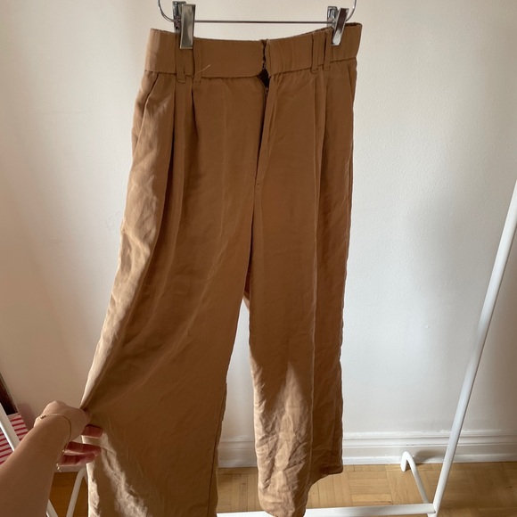 Zara pleated pants - Picture 1 of 3